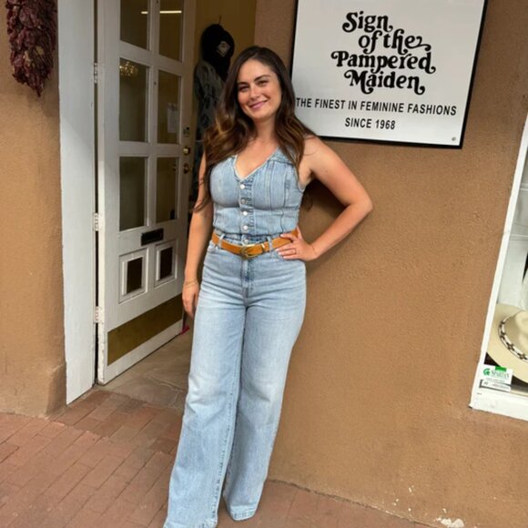 Meet your Posher, Pampered - Picture 1 of 1